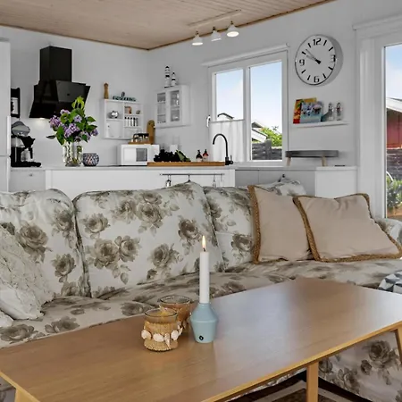 Stunning In With Kitchen *